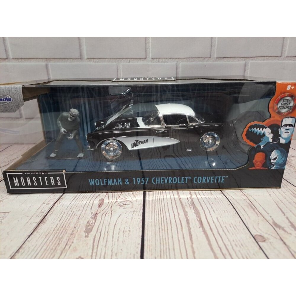 Universal Monsters Wolfman & 1957 Chevrolet Corvette Die-Cast Car & Figurine Col